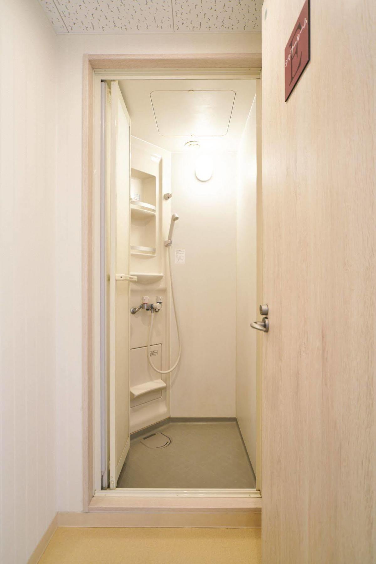 1 Night 1980 Asakusa Simple Capsulehotel *
