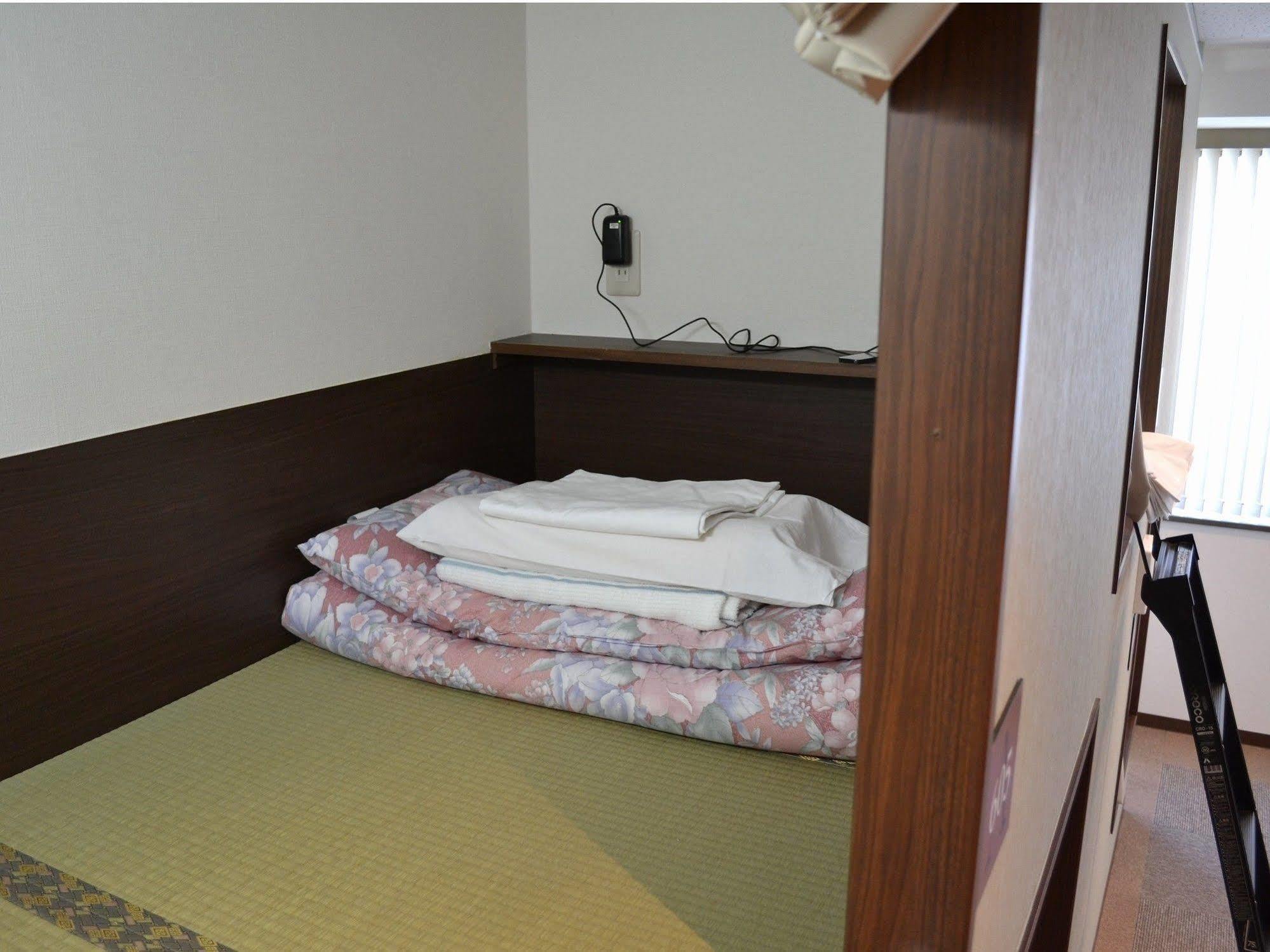 Capsulehotel 1 Night 1980 Asakusa Simple Tokio